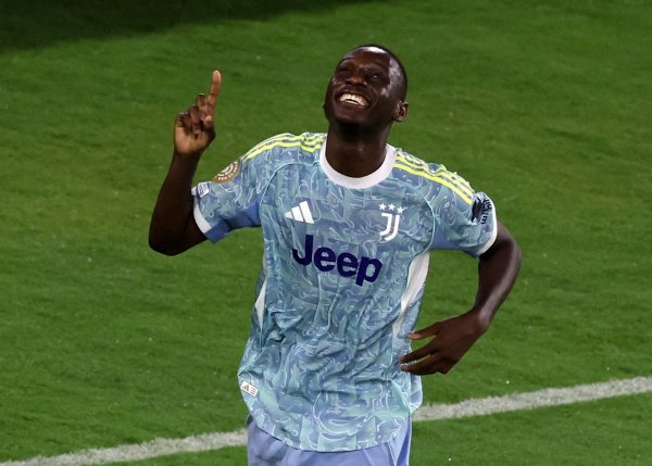 Những người theo Juventus: Nasser đã không cảnh báo Juventus về Muani, hai câu lạc bộ có mối quan hệ tốt
