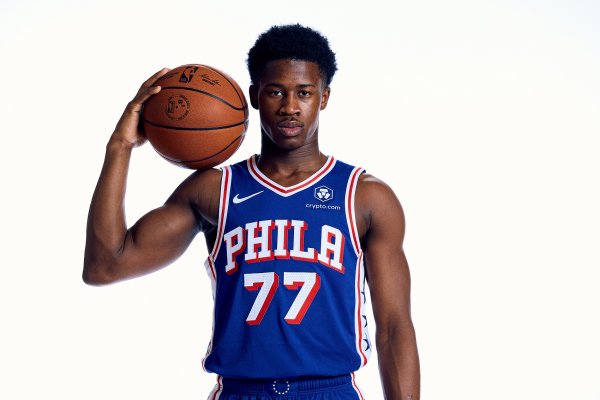 Y tá: Edgecombe mỗi ngày đều rất tuyệt vời và khả năng của anh ấy vượt xa sự mong đợi của chúng tôi