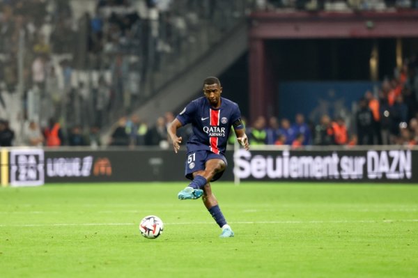 Trị giá lên tới 65 triệu euro! Le Parisien: Paris đang tích cực thúc đẩy việc gia hạn hợp đồng với Pacho