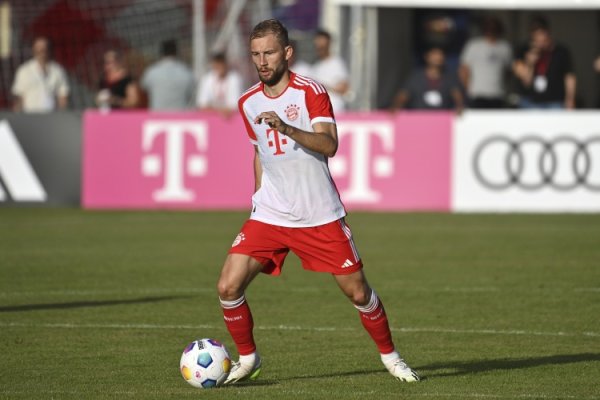 Laimer về việc gia hạn hợp đồn