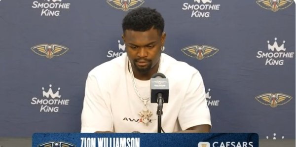 Trận đấu trên sân nhà với Spur