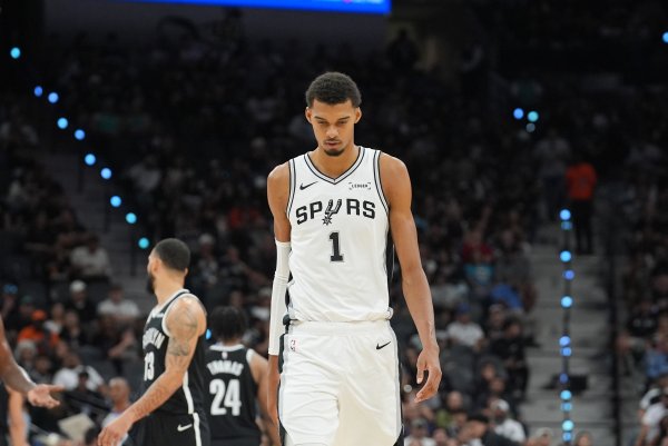 Mickey: Sự hiện diện và bao qu