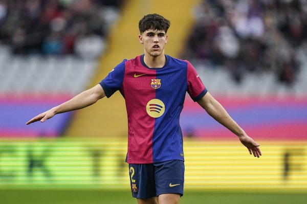 18 năm 287 ngày! Kubasi trở th